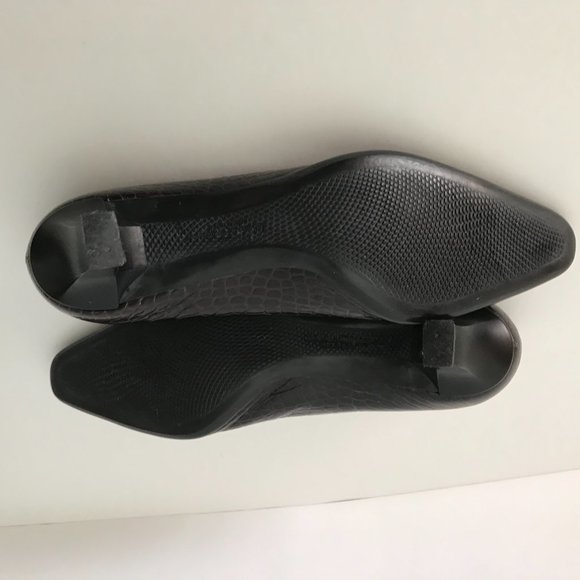 Salvatore Ferragamo Leather Boutique (Heels) Shoes - Picture 7 of 9